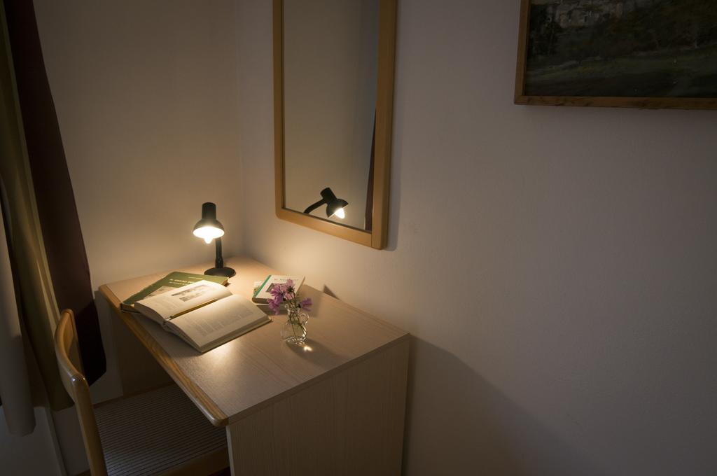 Apartmaji In Sobe Marija Jera Štanjel Habitación foto