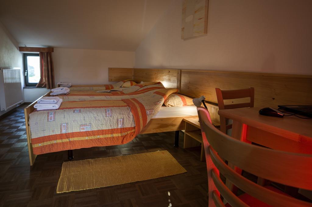 Apartmaji In Sobe Marija Jera Štanjel Habitación foto