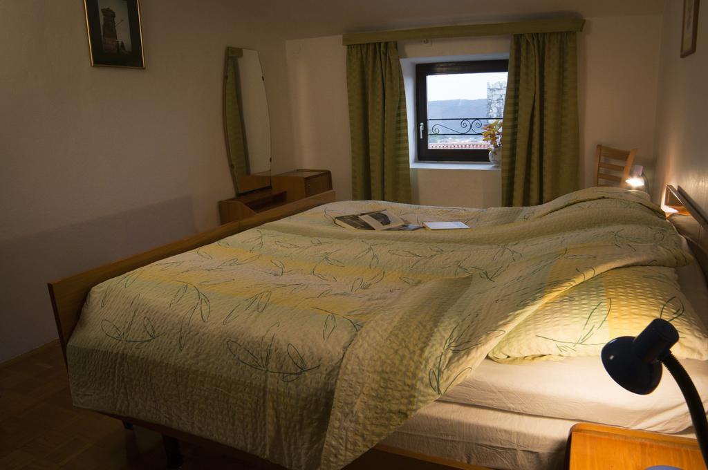 Apartmaji In Sobe Marija Jera Štanjel Habitación foto